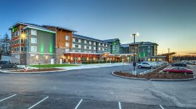Holiday Inn & Suites Bellingham
