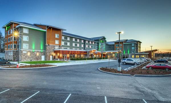 Holiday Inn & Suites Bellingham by IHG