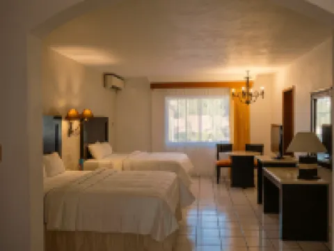 Hotel María Isabel Hoteles en Colima