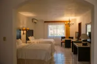 María Isabel Colima Hotel a 