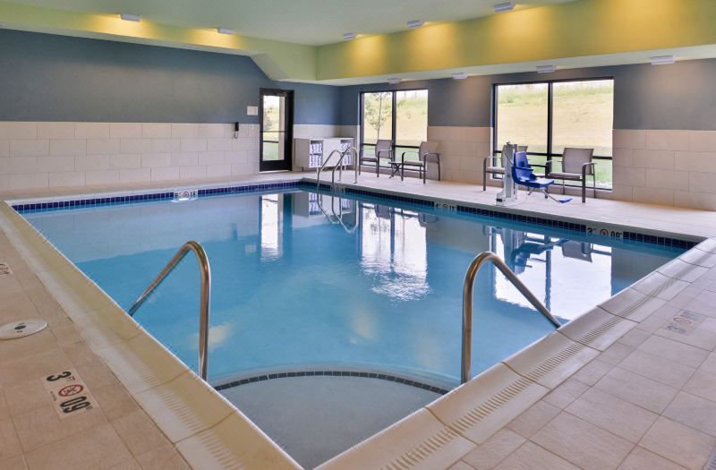 Holiday Inn Express & Suites Olathe West by IHG photo 3