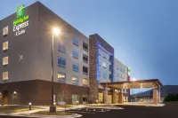 Holiday Inn Express & Suites Hudson I-94 Các khách sạn ở St. Croix County