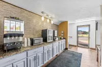 Super 8 by Wyndham Franklin Hotels in Franklin