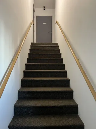 Charming 2-bedroom apartment with WiFi, AC in welcoming Greene