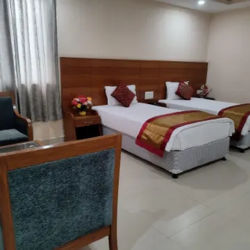 Royal Sujata Inn Hotel - 100 Mtr. from Mahabodhi Temple Hotels near Bodhgaya Chinese Temple