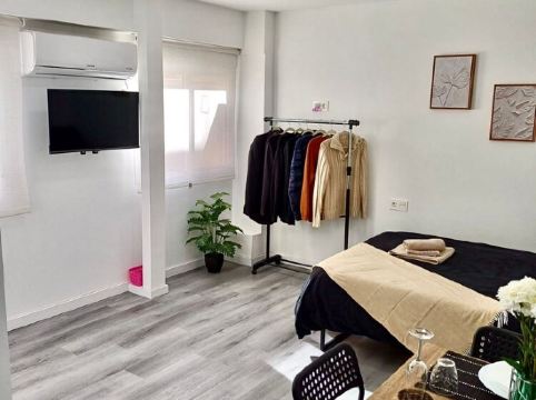 Apartment in Valencia. near the center and the beach, ideal for your stay!