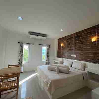 Saraburi Garden Resort Rooms