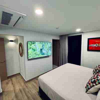 Modern Haven With Forest Views and Ocean Breeze Rooms