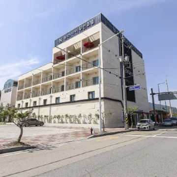 Gwangyang Hotel New Sky Отели в г. Кванъян