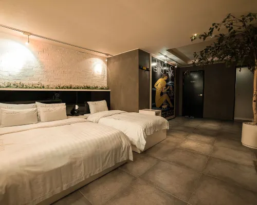 Guri Lexy Hotel Photos