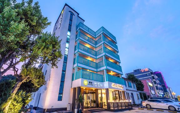 Sun Valley Pension Hotels in Yangyang