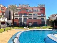 Apartment near beach with pools and hot tub - Pools