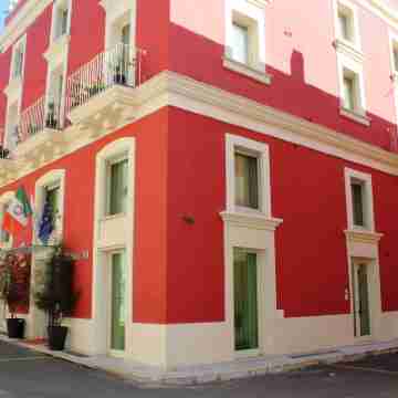 Hotel 33 Baroni Hotel Exterior