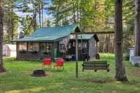 Rustic Willow Retreat - Outdoor Adventures 2 Bedroom Cabin by RedAwning