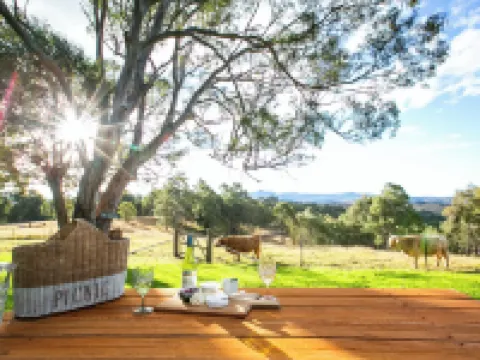Bumblebrook Farm Motel Hotels in Bega