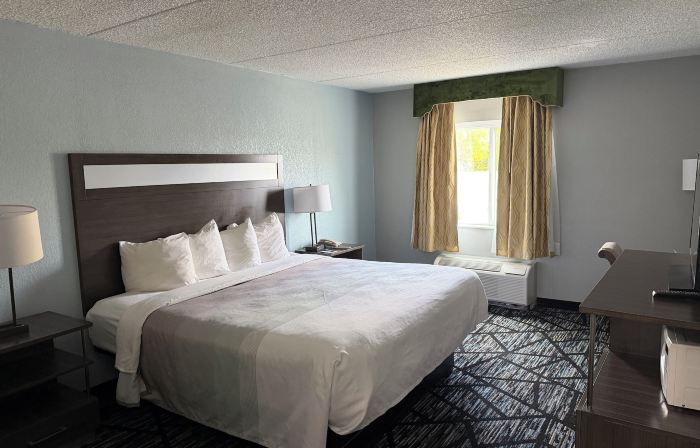 Quality Inn & Suites Coldwater Near I-69