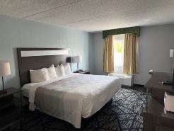 Quality Inn & Suites Coldwater Near I-69