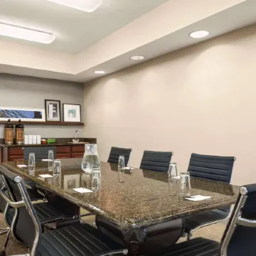Country Inn & Suites by Radisson, Lima, Oh