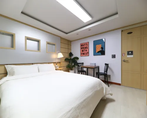 Incheon (Dongam) Soo Hotels near Allive Department Store