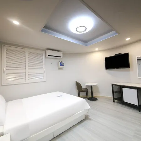 Daecheon HOTEL Thetis Отели рядом с достопримечательностью «Пляж Тэчхон»