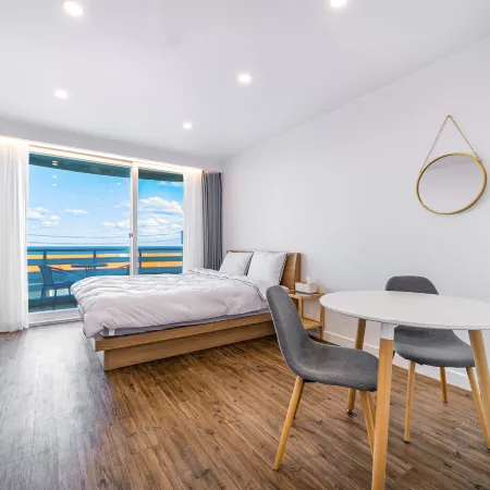 Yangyang Haneul Bada Pension (Ocean View) Отели рядом с достопримечательностью «Храм Наксан»