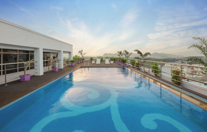 Vivanta Vijayawada, MG Road