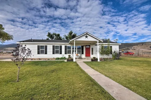 Bright & Beautiful Home, Explore Nat'l Parks! - 3-Star