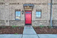 Modern Retreat ~ 1/2 Mi to Bryant-Denny Stadium - 4-Star