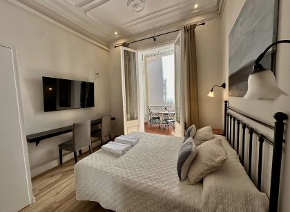 Casa Consell Gran Via, Guest House