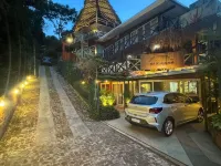 Pousada Asa Delta Jurerê Hotels near Jurere Beach