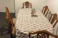 Seaside - House - Sleeps 10 - Parking - Garden - Holiday bungalows