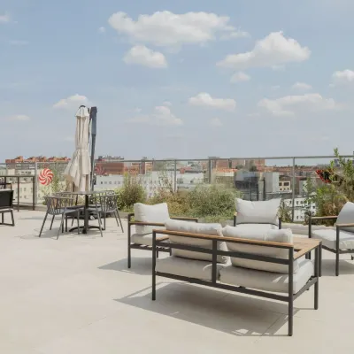 Micampus Foronda 7 Các khách sạn gần Cao ốc Torre Picasso
