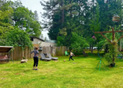 The Pines Inn and Cottages