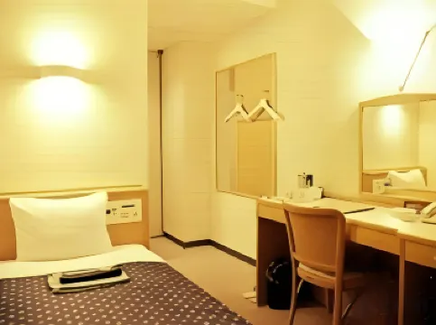 โรงแรมฮิการิ ฮิลส์ โรงแรมใน