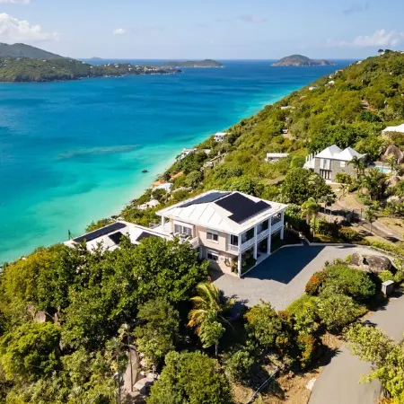 Stunning 360° Views of Magens Bay, St.John & BVI's. Luxury 6 bedroom villa