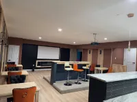 Top-Notch Columbus Retreat with on Demand Driver