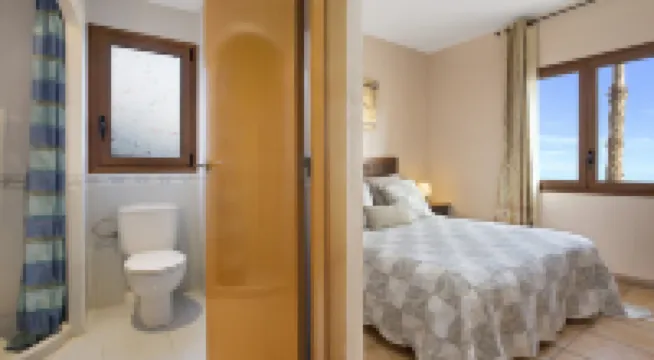 Villa in Costa Brava With Sea Views & Pool