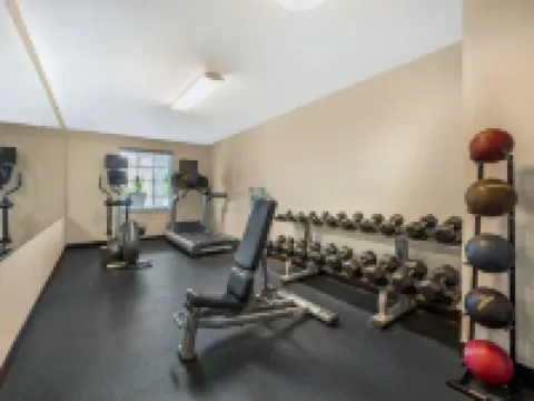 メインステイ スイーツ ジャクソンビル ニア キャンプ レジューン オンスローのホテル