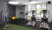 Luxury 2BR Retreat with Pool & Fitness Center - อพาร์ทเม้นท์