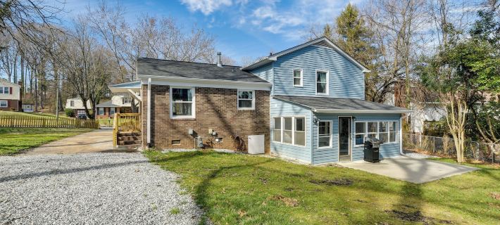 Sunny Family Home, 3 Mi to High Point Market! Hotels in High Point