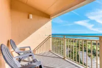 Oceanfront Condo with Balcony, AC, Views & Outdoor Pool - Dog-Friendly - 4 stjerner