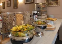 Hotel Maxim Axial - breakfast