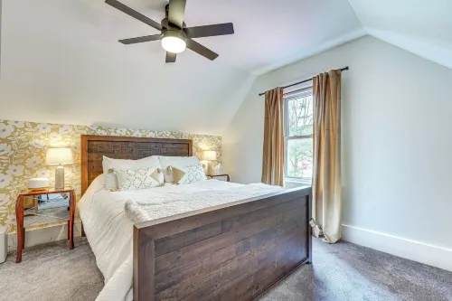 Lovely Ludlow Farmhouse ~ 1 Mi to Town & Slopes! - WiFi