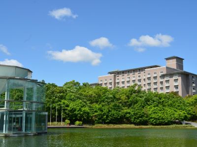 Okura Akademia Park Hotel