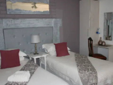 Ukarimu Guest House Hotels in Southern DC