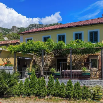 House Sevgi