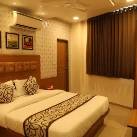 Hotel RK Palace