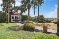 Waters Edge 501 - Condos