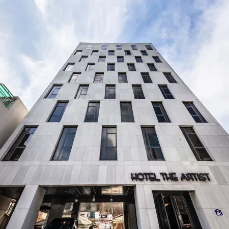 Hotel the Artist Yeonsinnae Отели рядом с достопримечательностью «Храм Чинванса»