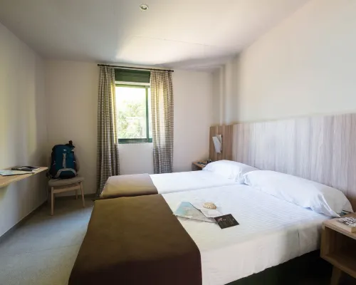 Albergue Monte Do Gozo Hoteles cerca de Área Central